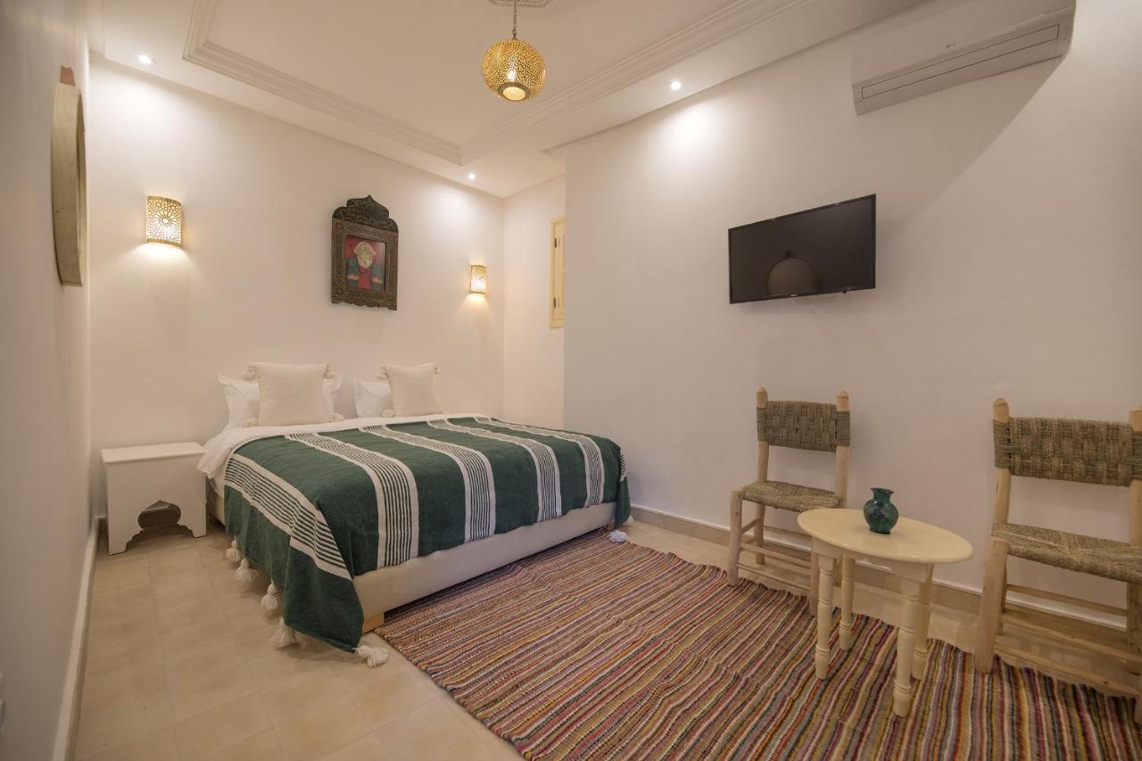 Superior Double or Twin Room,1480346216:JPEG