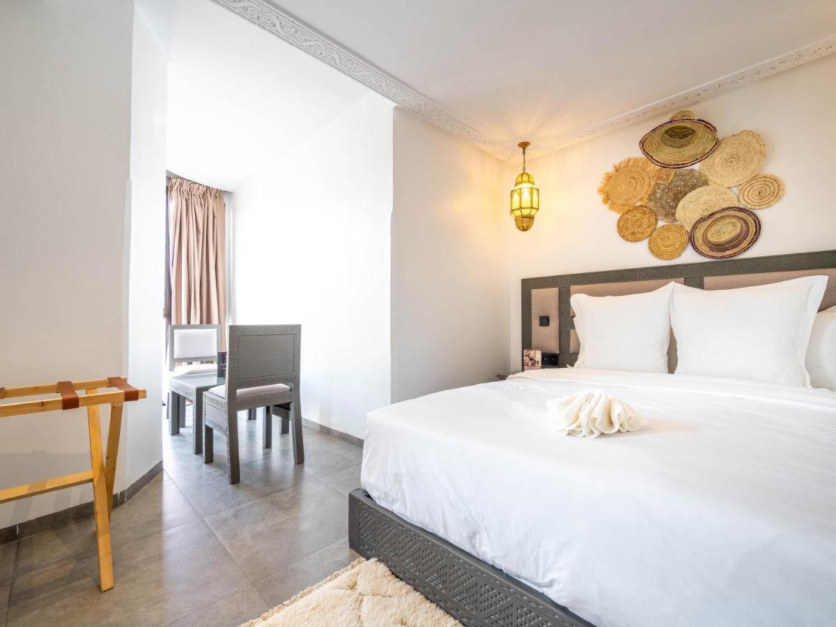 Double Room,1482571697:JPEG