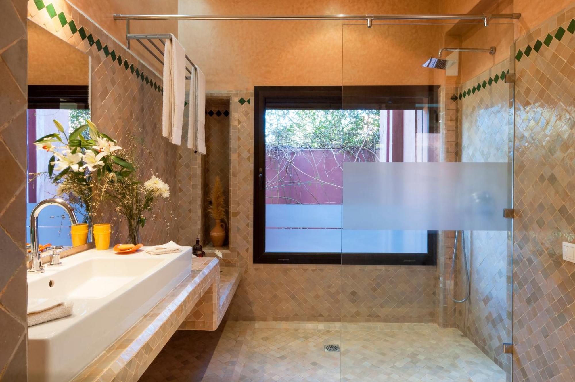 Double Room Papyrus