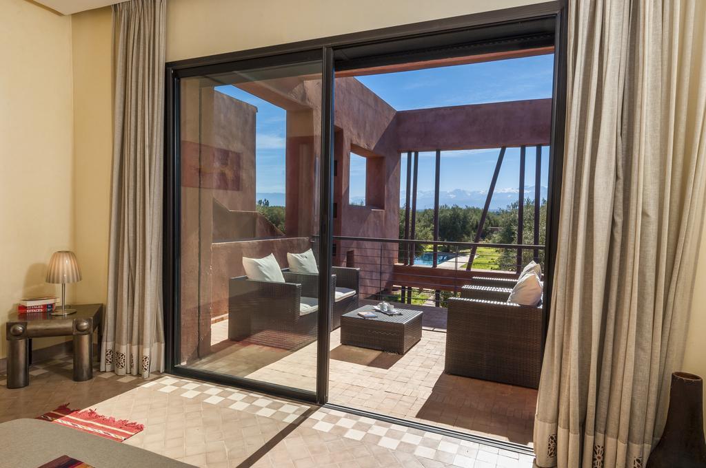 Double Room Atlas