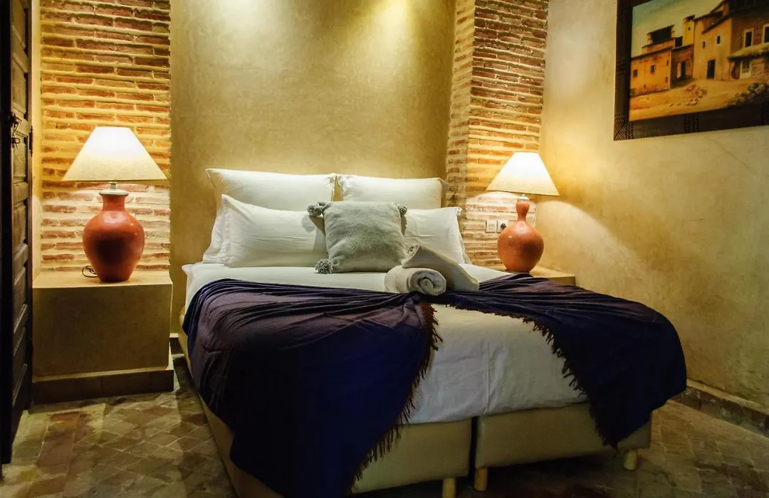 Riad Nabila-1
